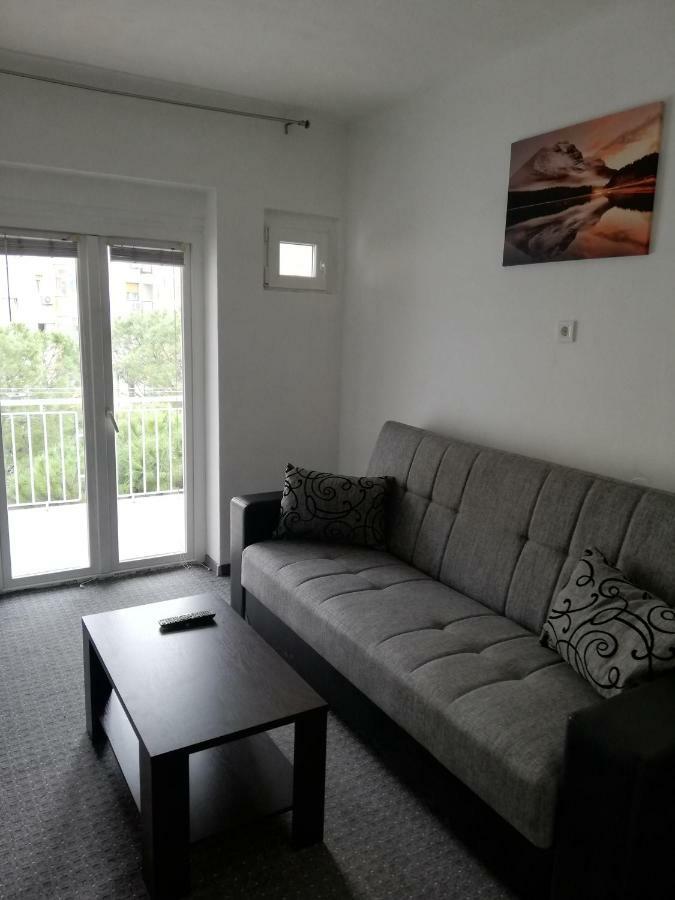 Apartment Tony Split